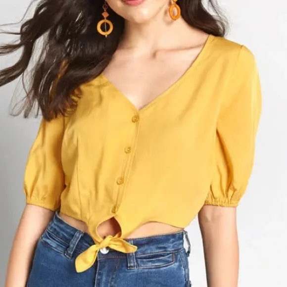 🎊 NWT Modcloth x Collectif Feeling Knot-ty Crop Top - Picture 1 of 5